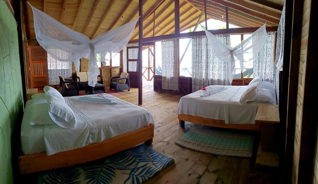 Piedra Piedra Lodge นูกี ภายนอก รูปภาพ